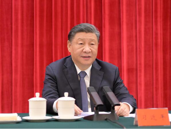 中共中央举行纪念毛泽东同志诞辰130周年座谈会1